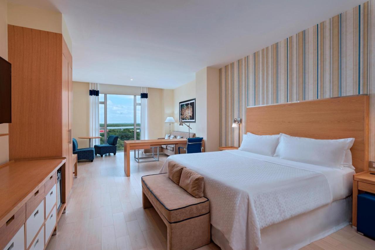 โฟร์ พอยต์ส บาย เชราตัน แคนคัน เซ็นโตร Hotel แคนคูน ภายนอก รูปภาพ