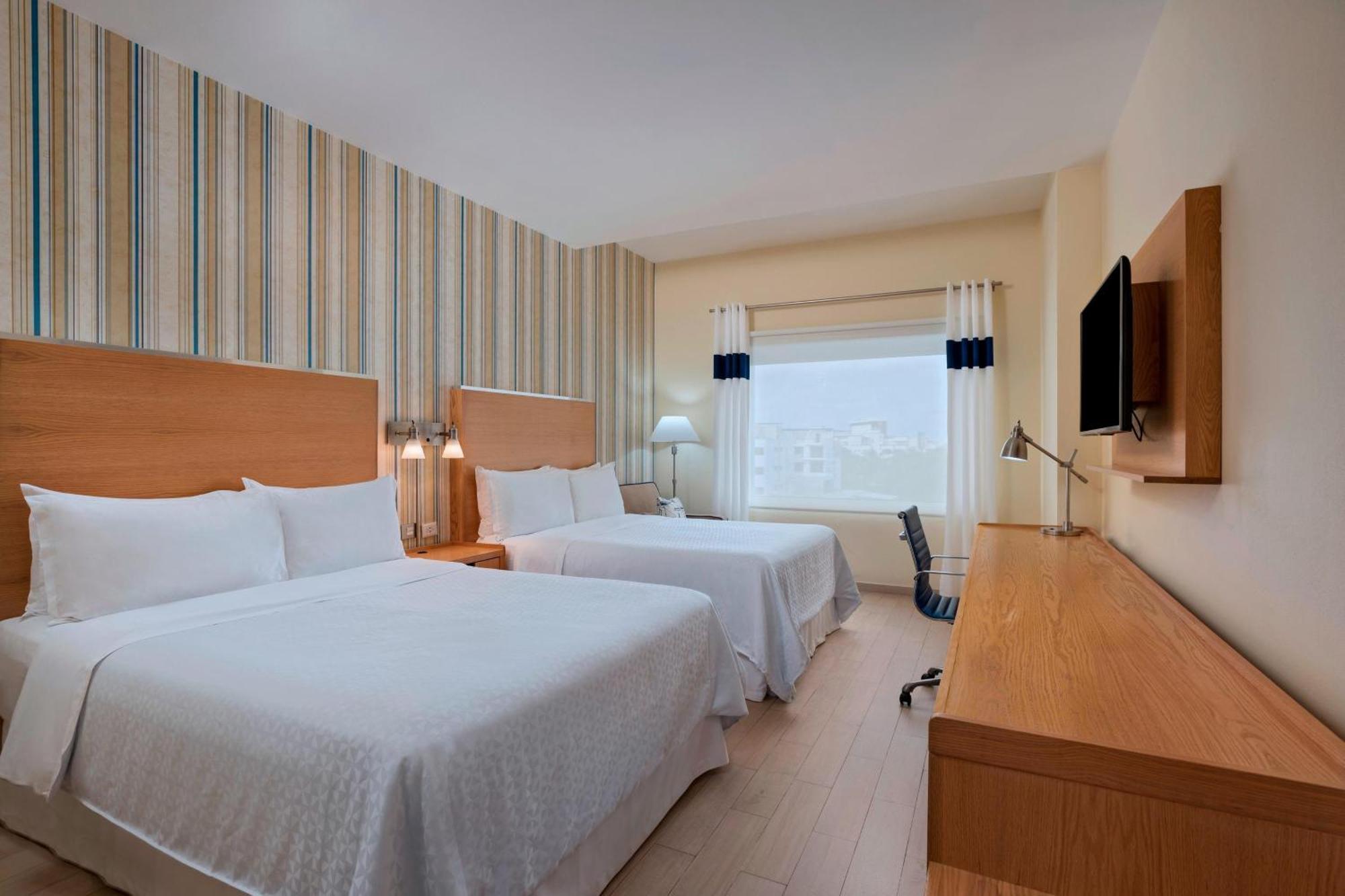 โฟร์ พอยต์ส บาย เชราตัน แคนคัน เซ็นโตร Hotel แคนคูน ภายนอก รูปภาพ